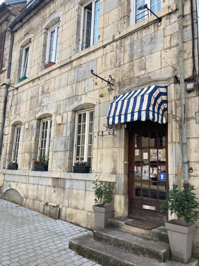 Ancien Hôtel plein de charme Baume-les-Dames Extérieur photo